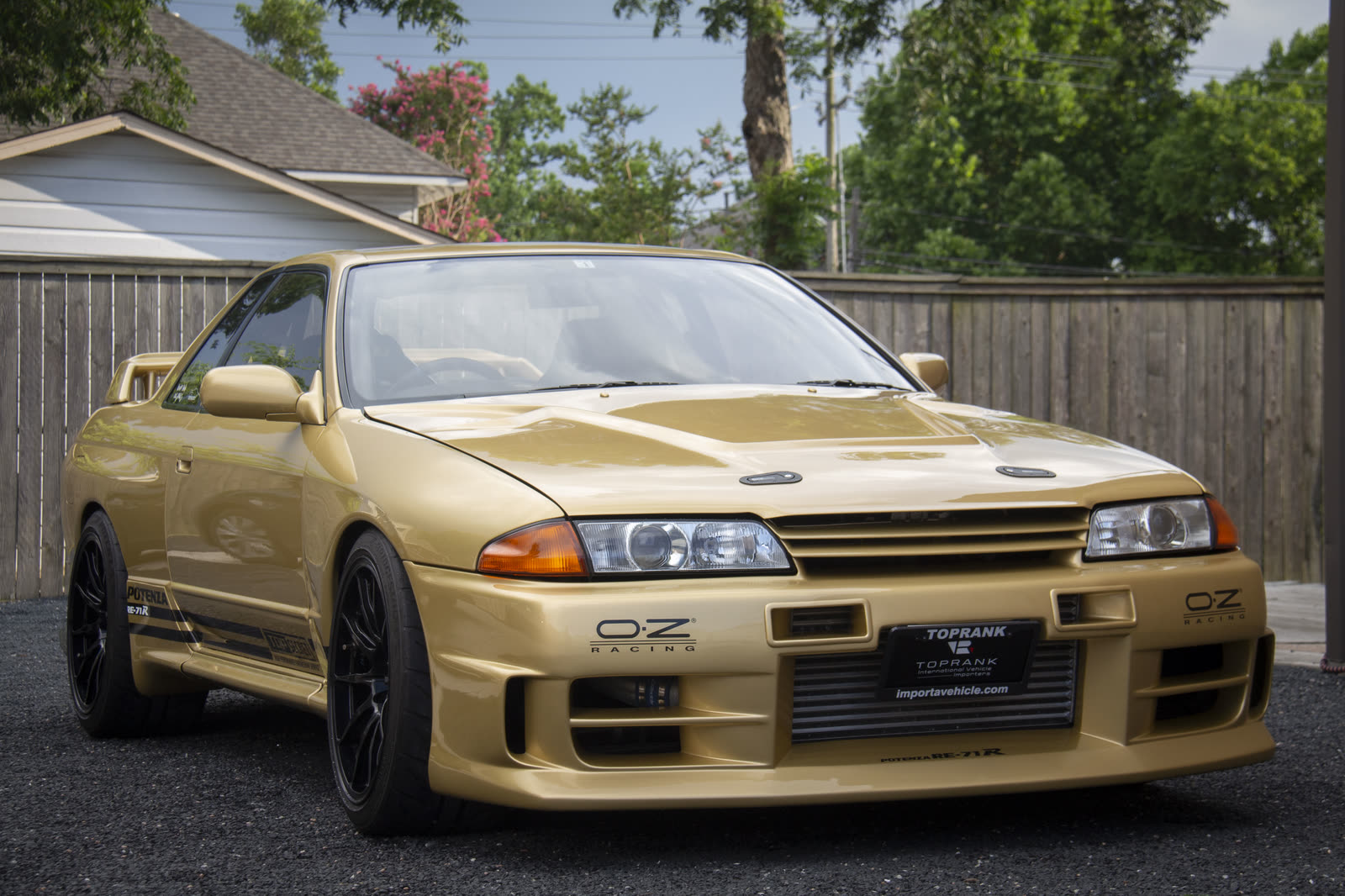 Nissan Skyline R33 GT-R